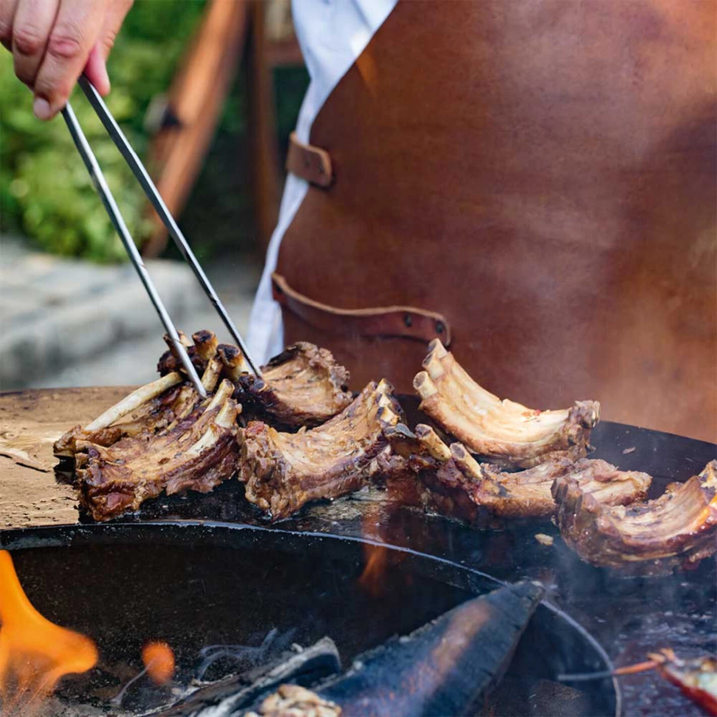 Brasero OFYR Island Noir 100 Tablette Teck + Housse – Image 2