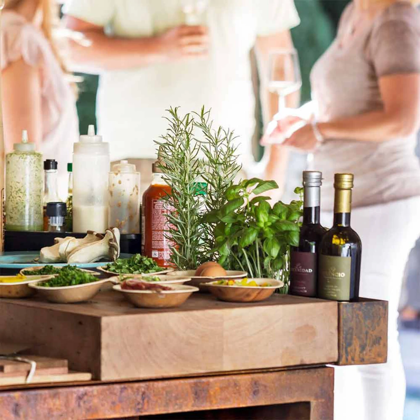 Brasero Plancha OFYR Island 100 En Corten + Plan De Travail Teck – Image 3