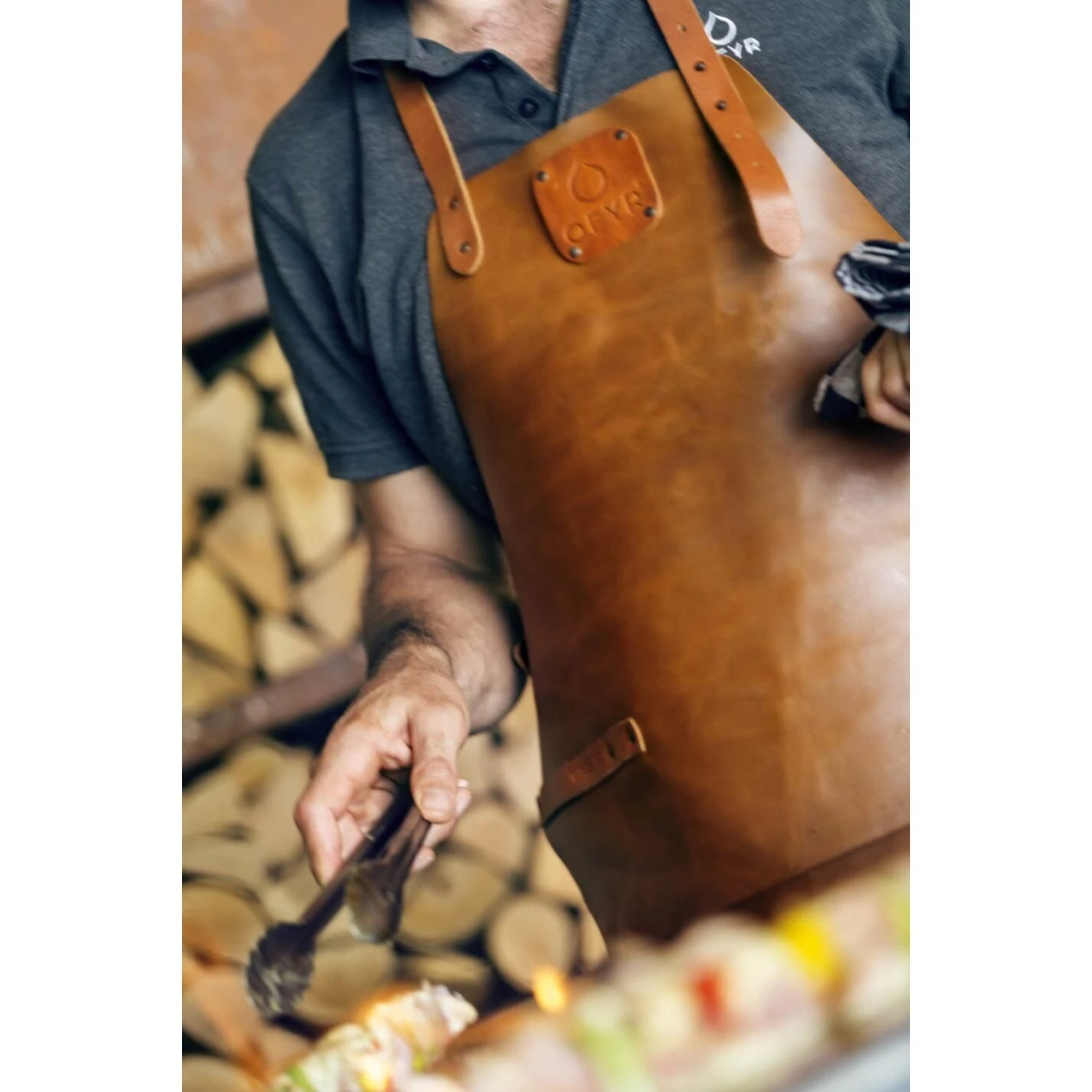 Tablier Barbecue En Cuir Brun - Ofyr – Image 2